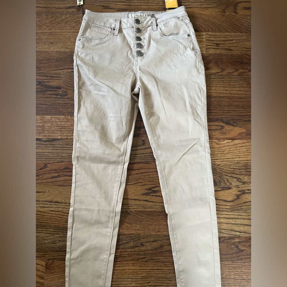 Hybrid and Company women’s super stretch five button high waisted jeans in khaki